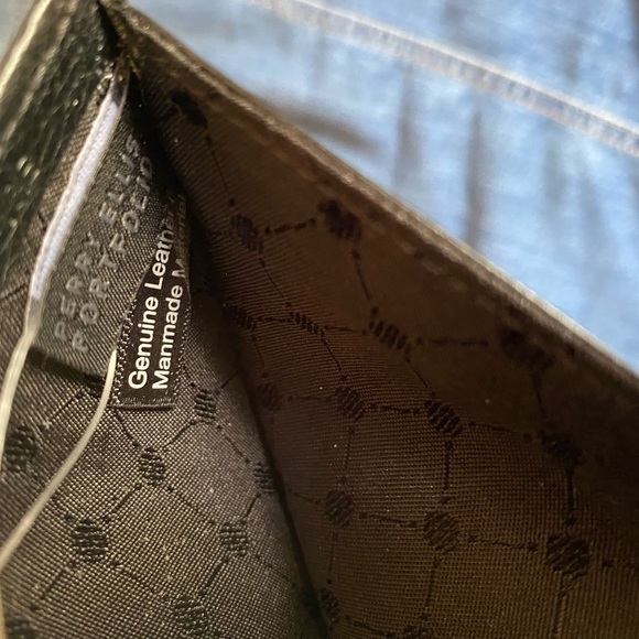 Perry Ellis - Picture 2 of 6